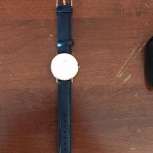 Daniel Wellington Navy watch